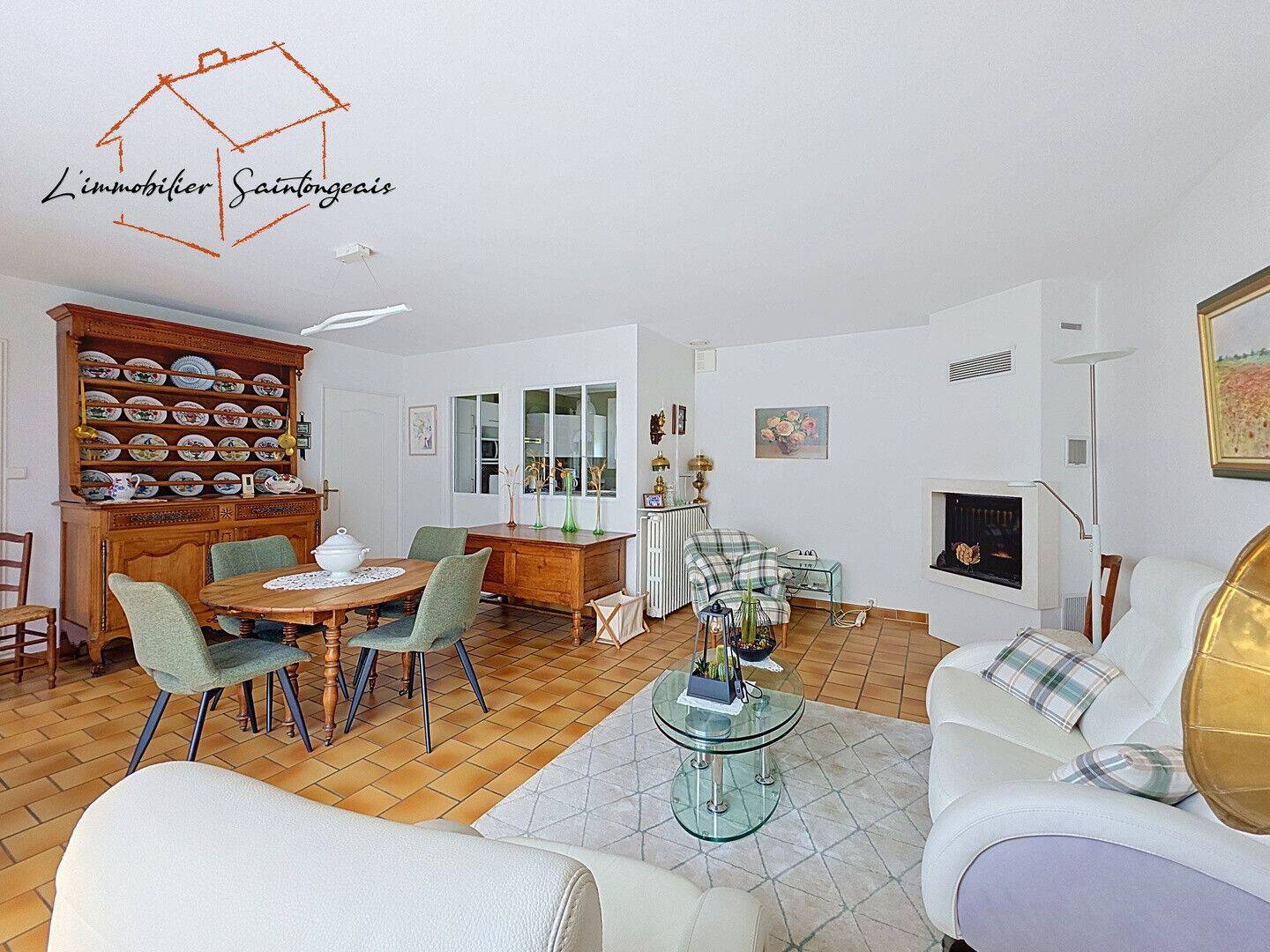 Maison 6 pièces 105 m² · à Saintes · 105 m² · 245 000 €