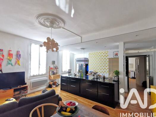 Appartement à vendre 242 000 € 6 pièces 4 chambres 111 m² Étage 1/2 Centre Ancien Figeac 46100