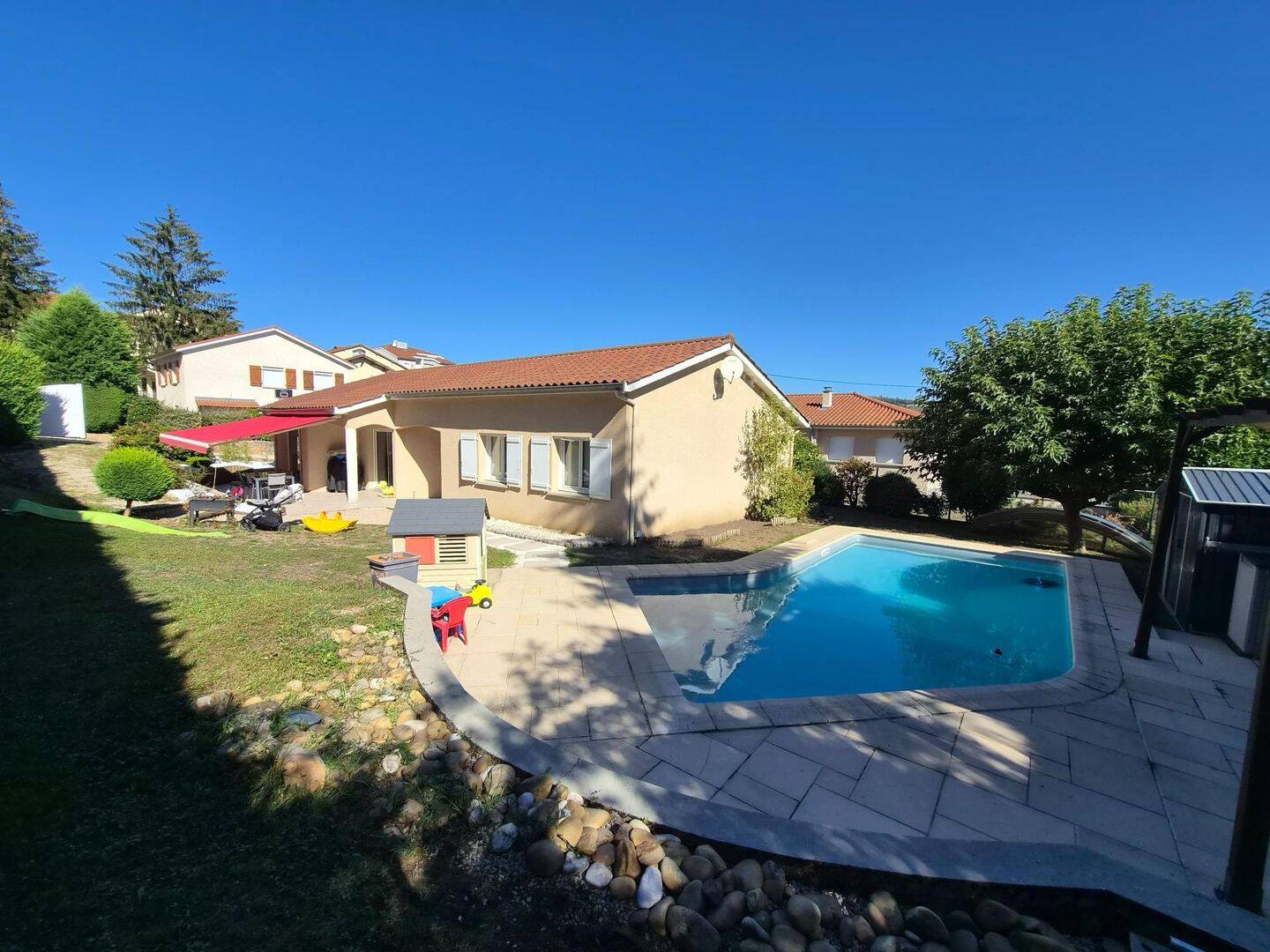 Maison 5 pièces 122 m² · à Roche-la-Molière · 122 m² · 369 900 €