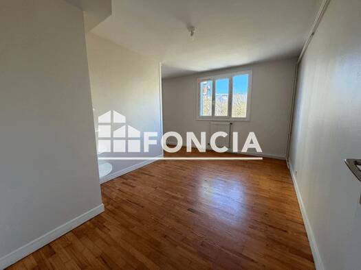 Appartement à louer 790 € 4 pièces 3 chambres 74,4 m² 7ème étage Antiquaire - Notre Dame  Grenoble 38000