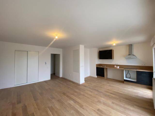 Appartement 3 pièces 70 m² · à Caen · 69,5 m² · 930 €/mois