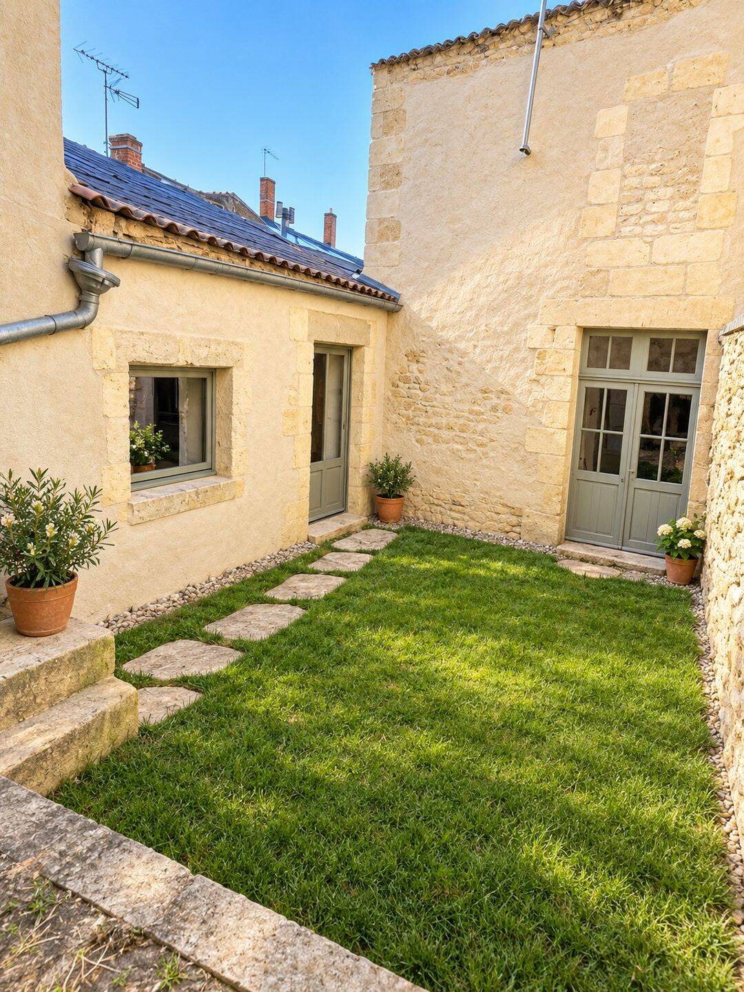 Maison 5 pièces 135 m² · à Thouars · 135 m² · 69 000 €