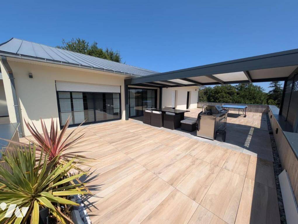 Maison 6 pièces 186 m² · à Pleumeur-Bodou · 186 m² · 698 000 €