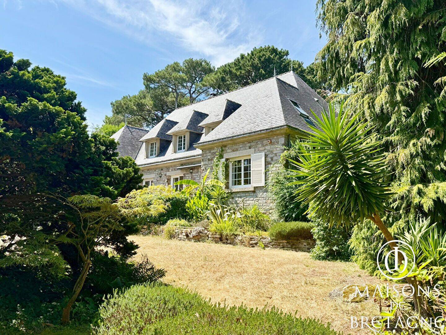 Maison 10 pièces 260 m² · à Larmor-Plage · 260 m² · 1 123 200 €