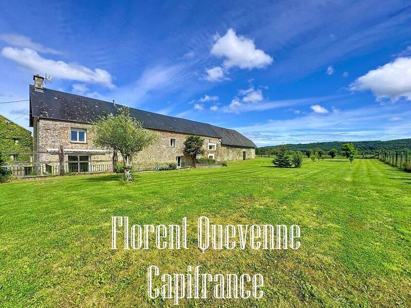 Maison 8 pièces 249 m² · à Les Monts d'Aunay · 249 m² · 335 000 €