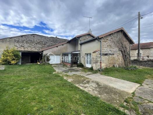 Ferme à vendre 160 000 € 5 pièces 3 chambres 136 m² 7 500 m² de terrain Morancourt 52110