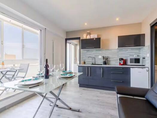 Appartement à louer 750 € 2 pièces 1 chambre 25 m² Étage 5/8 Fradiniere-Pissot-Pege-Demoiselles Saint-Hilaire-de-Riez 85270