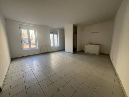Appartement à louer 650 € 2 pièces 1 chambre 43,4 m² RDC Centre Ville Centre et Nord Coulommiers 77120