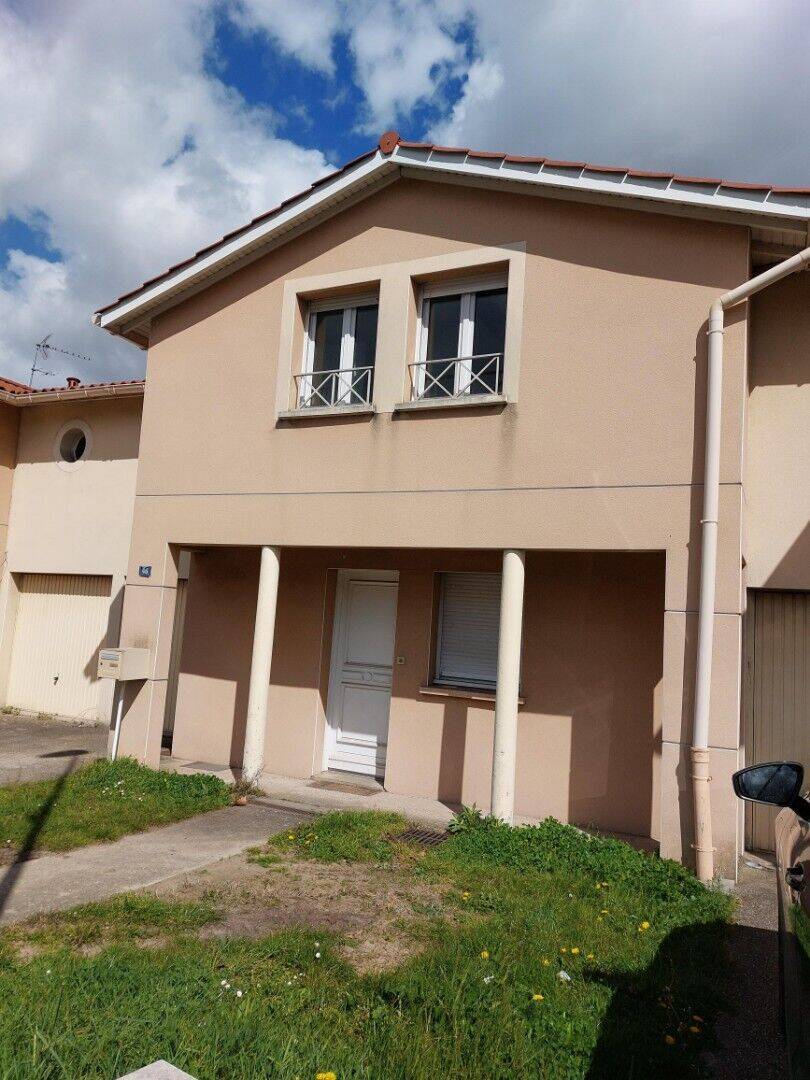 Maison 110 m² · à Charly · 110 m² · 1 499 €