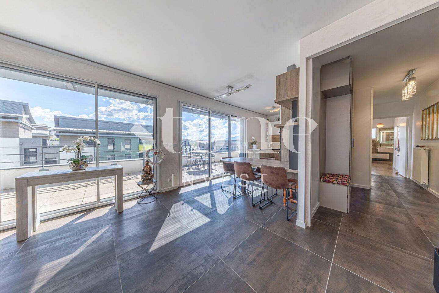 Appartement 4 pièces 93 m² · à Saint-Julien-en-Genevois · 93 m² · 795 000 €