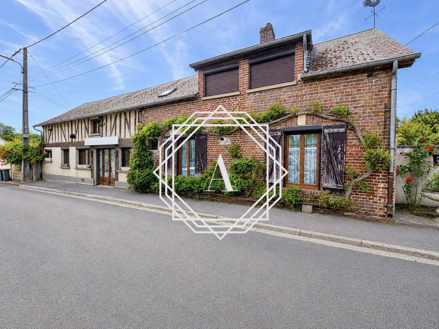 Maison 8 pièces 173 m² · à Sainte-Geneviève · 173 m² · 251 520 €