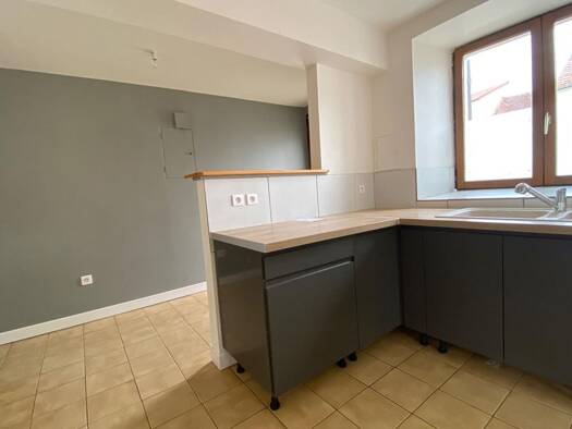 Maison à vendre 159 000 € 4 pièces 3 chambres 110 m² 87 m² de terrain Villeneuve-sur-Bellot 77510