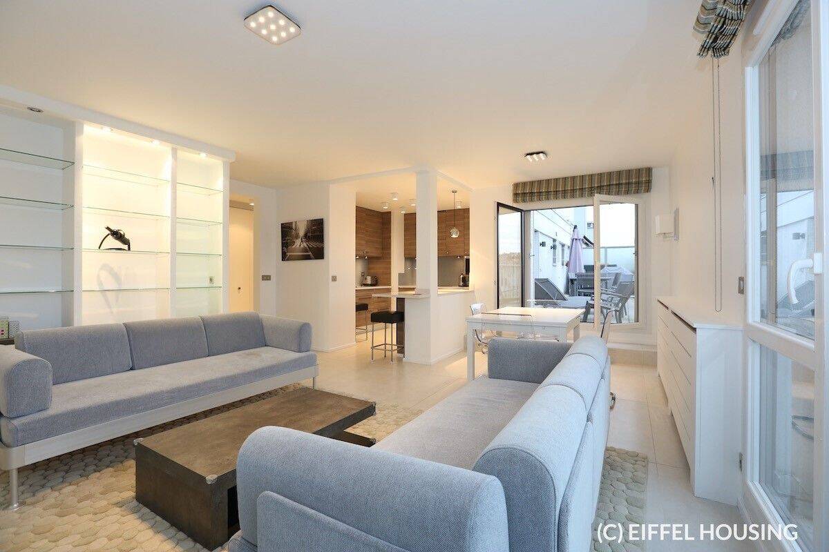 Appartement 3 pièces 85 m² · à Paris 18ème Arrondissement · 85 m² · 3 000 €