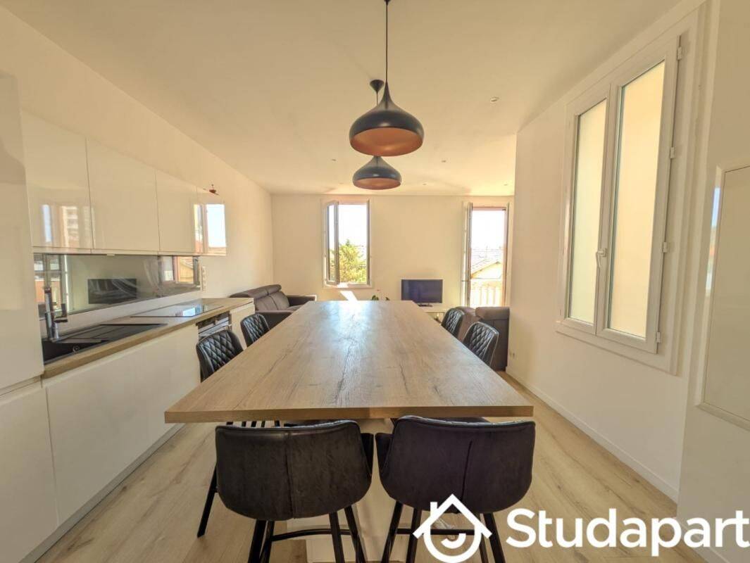 Appartement 3 pièces 65 m² · à Beausoleil · 65 m² · 2 200 €