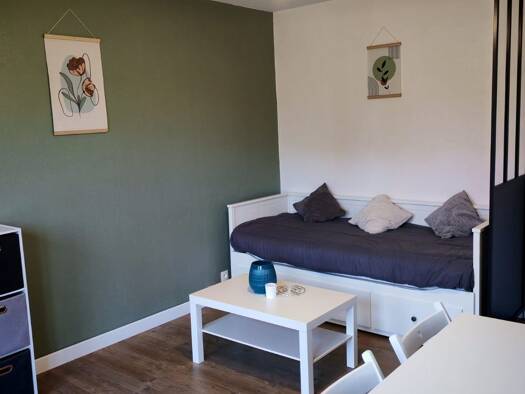 Appartement à louer 630 € 1 pièce 27 m² Étage 1/3 disponible dès maintenant Sainte Thérèse-Demi Lune Caen 14000