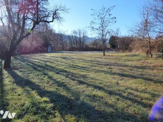 Terrain à vendre 35 000 € 1 225 m² de terrain Tallard 05130