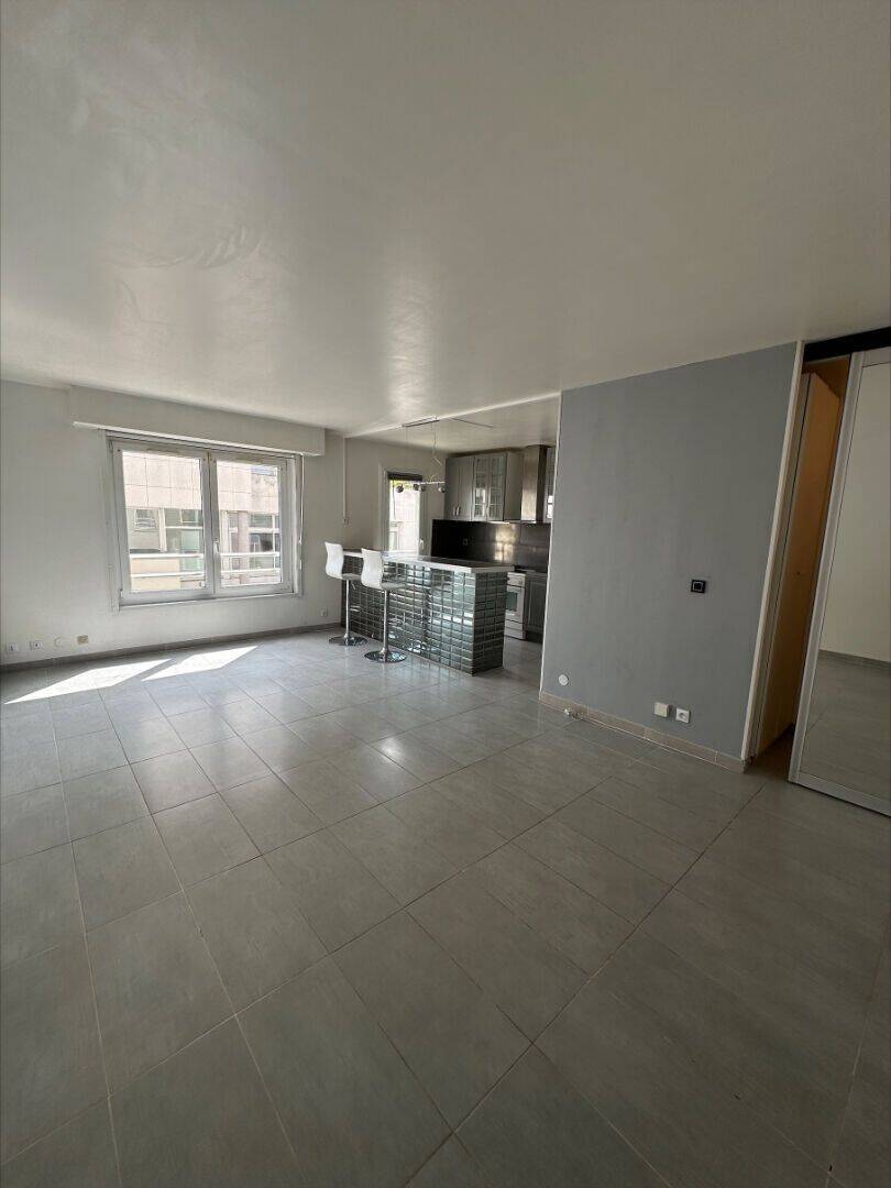 Appartement 2 pièces 54 m² · à Sèvres · 53,9 m² · 1 310 €
