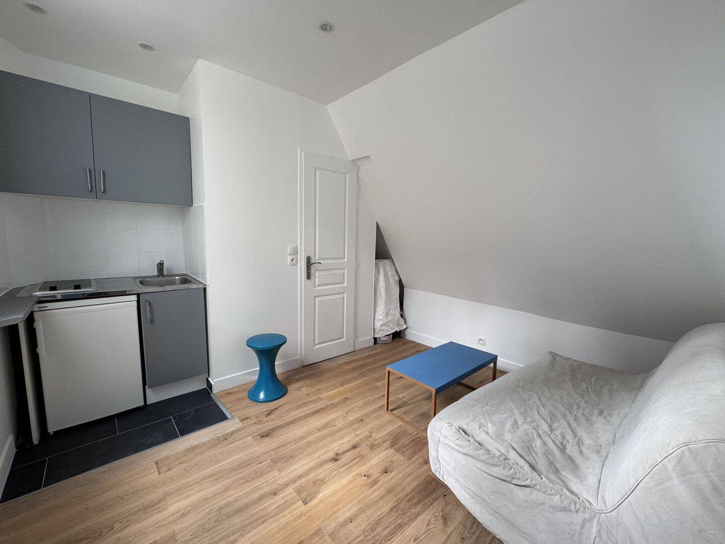 Appartement 1 pièce 10 m² · à Paris 16ème Arrondissement · 10 m² · 610 €/mois