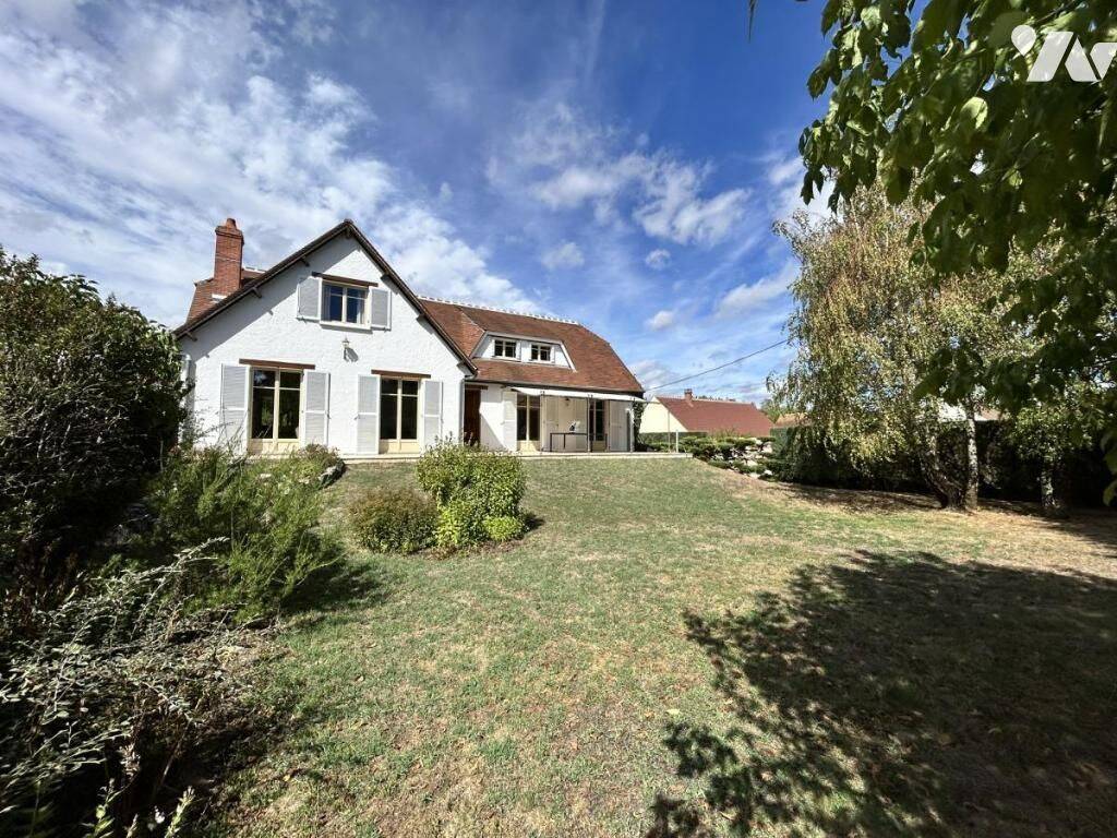 Maison 7 pièces 152 m² · à Donnery · 152 m² · 359 900 €