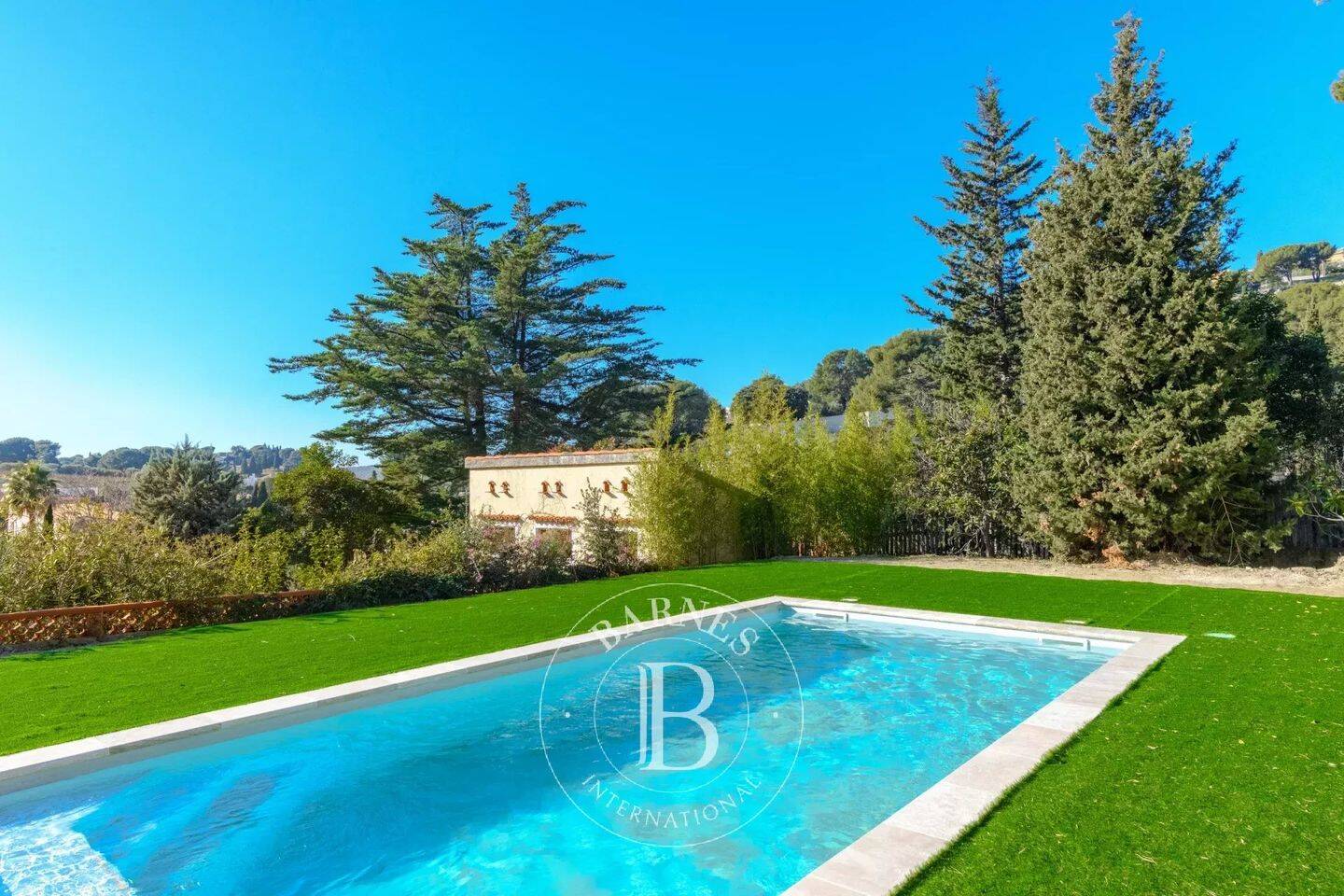 Maison 7 pièces 258 m² · à Cassis · 258,3 m² · 1 970 000 €