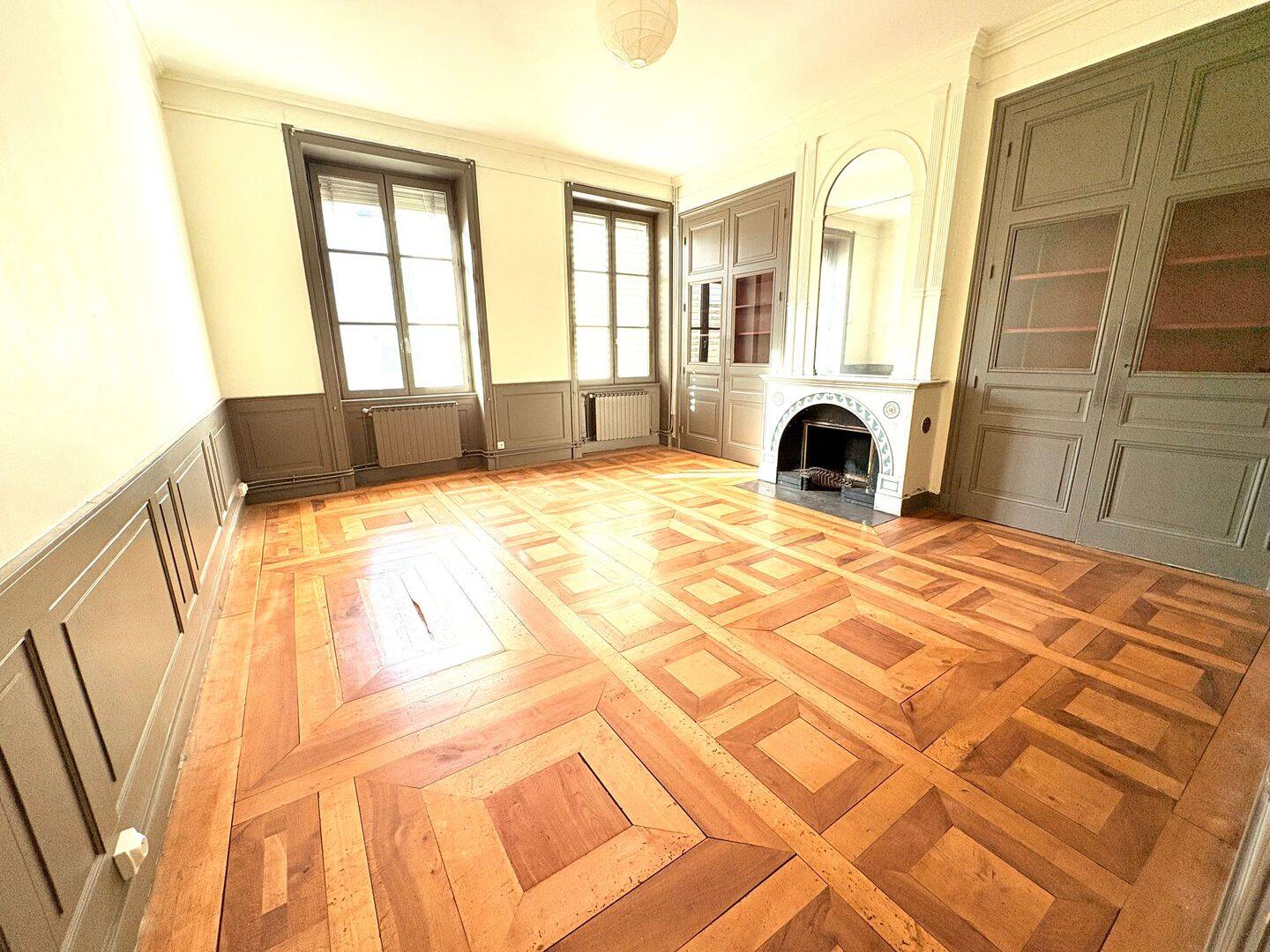 Appartement 7 pièces 185 m² · à Lyon 2ème Arrondissement · 185 m² · 790 000 €