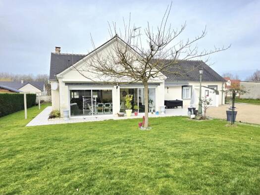 Maison de plain-pied à vendre 351 080 € 5 pièces 4 chambres 170,2 m² 1 475 m² de terrain Méreau 18120