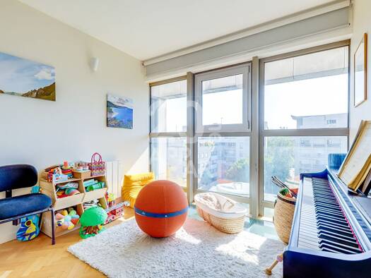 Duplex à vendre 744 000 € 3 pièces 2 chambres 78 m² Étage 5/6 Gambetta Paris 20ème arrondissement 75020