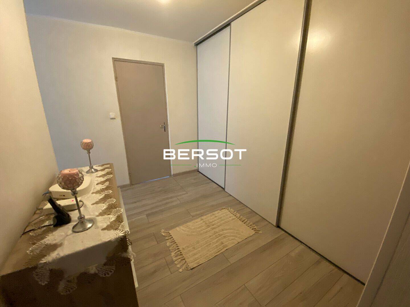 Appartement 5 pièces 98 m² · à Vesoul · 97,6 m² · 98 000 €