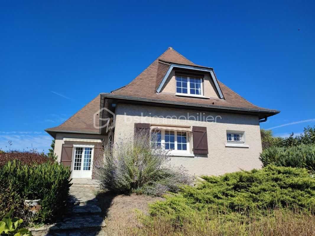 Maison 5 pièces 140 m² · à Pont-sur-Yonne · 140 m² · 239 000 €