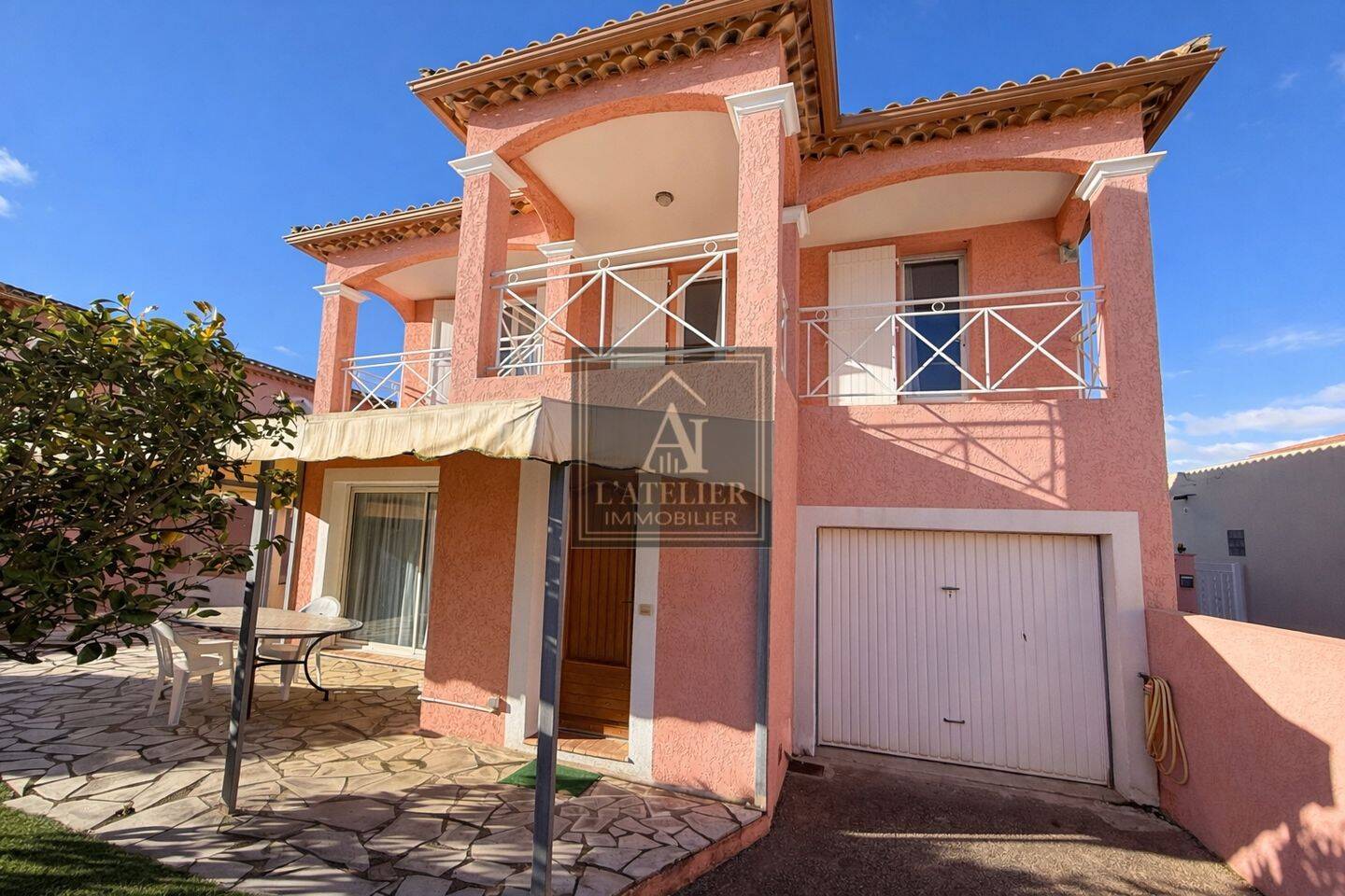 Maison 5 pièces 118 m² · à La Londe-les-Maures · 118 m² · 696 000 €