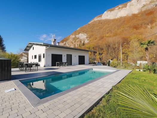 Maison à vendre 980 000 € 1 pièce 1 chambre 197 m² 1 200 m² de terrain Sillingy 74330