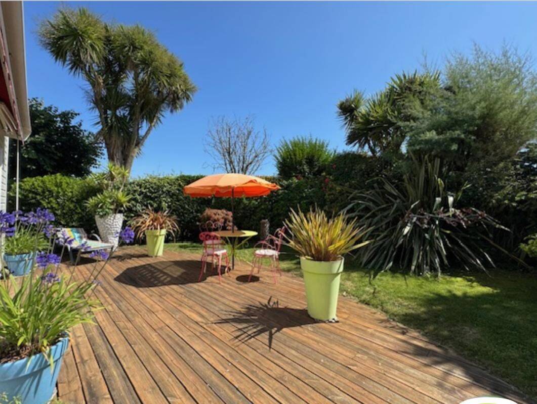 Maison 7 pièces 133 m² · à Coudeville-sur-Mer · 133 m² · 469 500 €