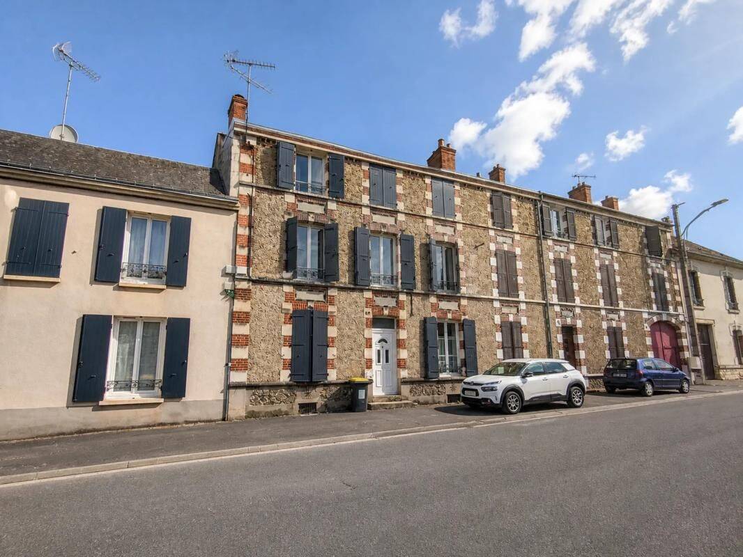 Maison 6 pièces 142 m² · à Puiseaux · 142 m² · 257 000 €