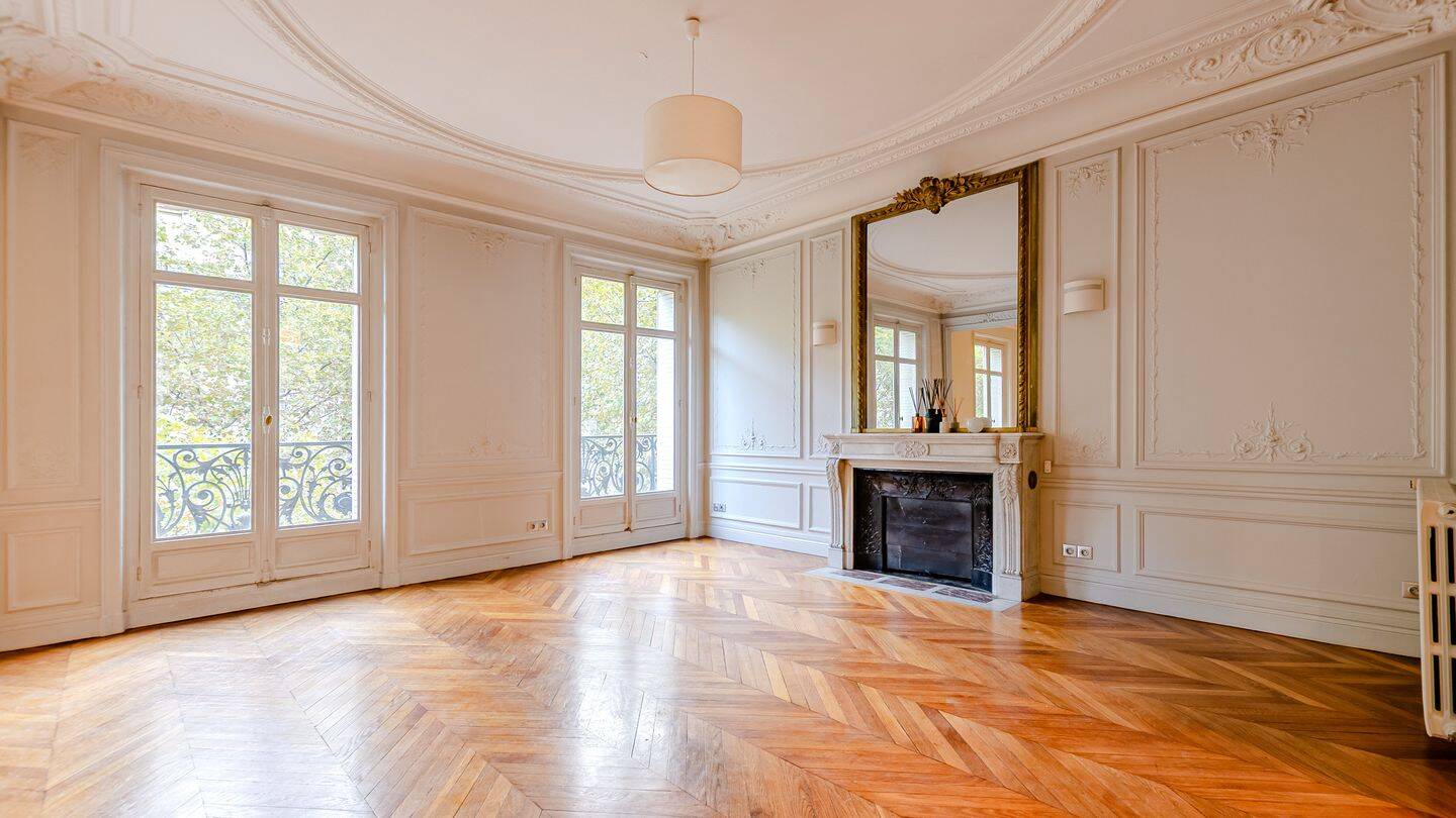 Appartement 5 pièces 164 m² · à Paris 7ème Arrondissement · 164,3 m² · 2 995 000 €