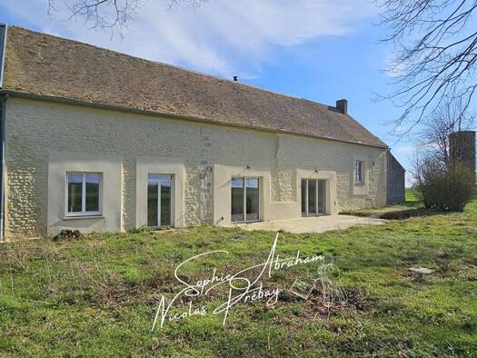 Maison de plain-pied à vendre 290 000 € 6 pièces 4 chambres 152 m² 5 211 m² de terrain Les Villages Vovéens 28150