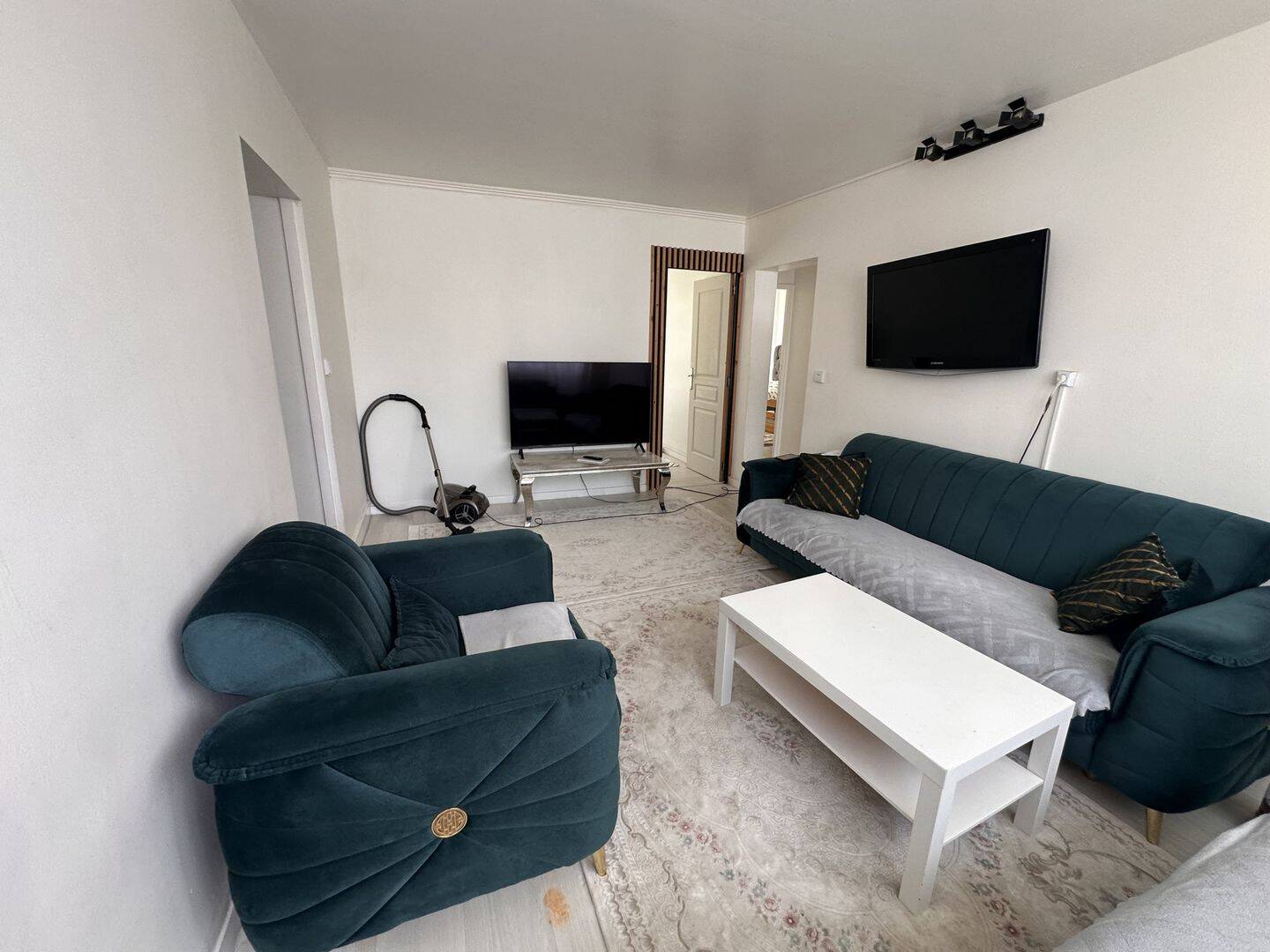 Appartement 4 pièces 68 m² · à Stains · 67,7 m² · 157 000 €