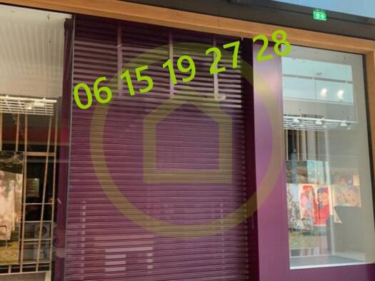 Boutique à vendre Fonds de commerce 165 000 € 102 m² de surface de vente Centre Ville Dieppe 76200