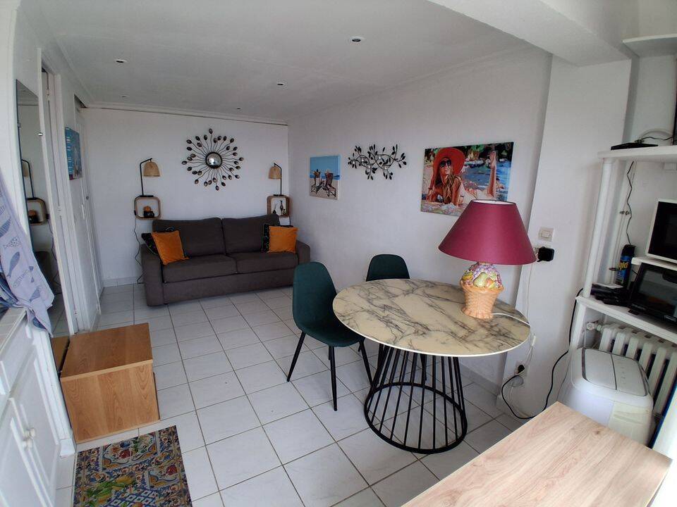 Appartement 1 pièce 23 m² · à Vallauris · 23 m² · 650 €/mois