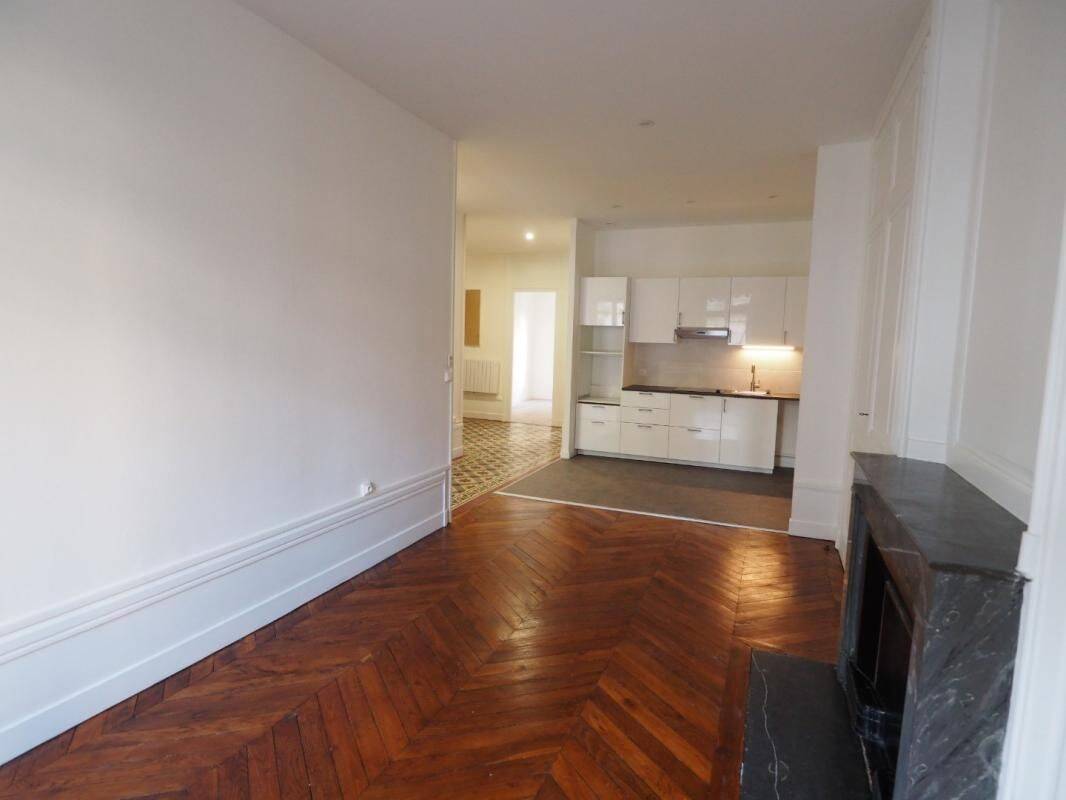 Appartement 4 pièces 91 m² · à Lyon 3ème Arrondissement · 91 m² · 1 340 €/mois