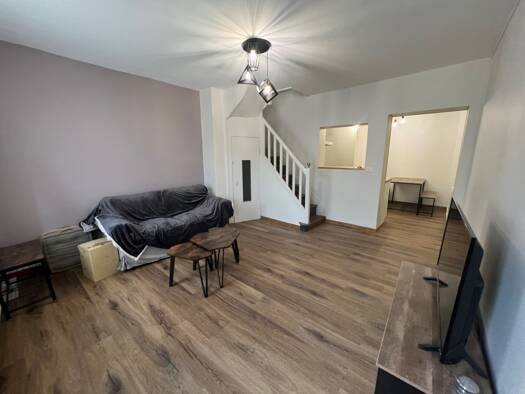 Maison à louer 750 € 3 pièces 2 chambres 49 m² Saint Pierre Amiens 80000