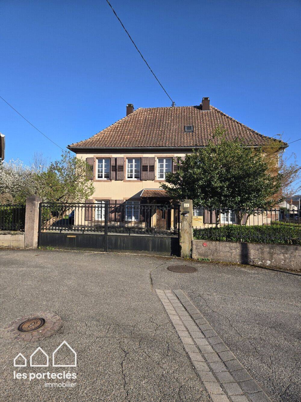 Maison 9 pièces 182 m² · à Niederhaslach · 182 m² · 450 000 €