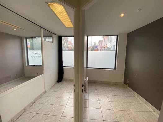 Local commercial à louer 790 € 34,1 m² de surface de vente Bas Montmorency Centre Montmorency 95160