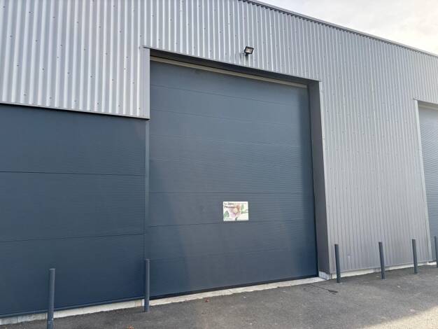 Entrepôt à louer 1 676 € 150 m² d'espace de stockage Tiers Restant Fondettes 37230
