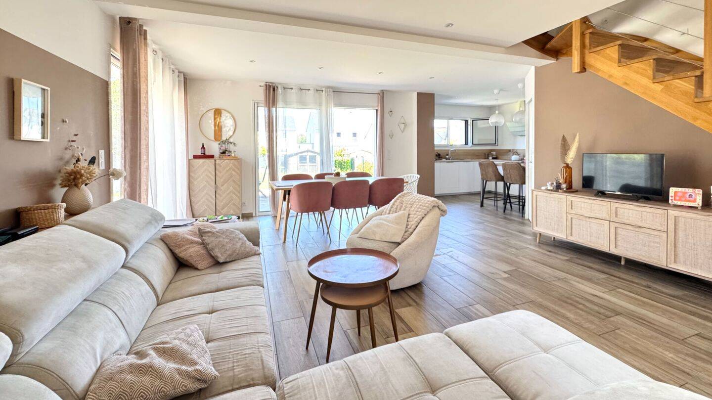 Maison 4 pièces 120 m² · à Casson · 120 m² · 354 000 €