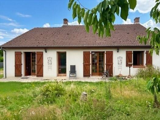 Maison de plain-pied à vendre 109 000 € 4 pièces 3 chambres 101 m² 612 m² de terrain Hôpital Romorantin-Lanthenay 41200