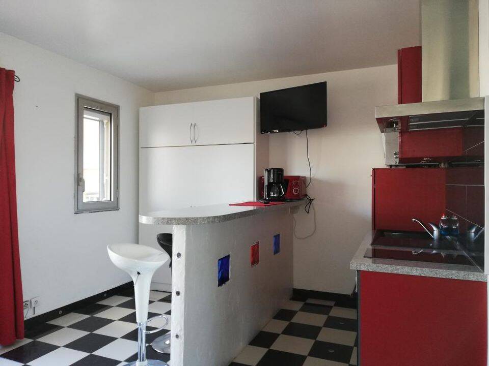 Appartement 1 pièce 24 m² · à Fréjus · 24 m² · 675 €