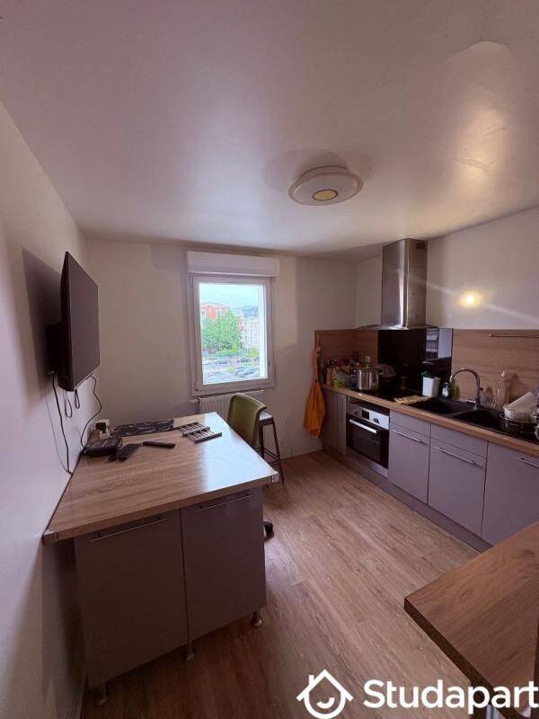 1 pièce 12 m² · à Courcouronnes · 12 m² · 520 €
