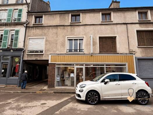 Immeuble à vendre 107 000 € 272 m² Est Bar-sur-Aube 10200