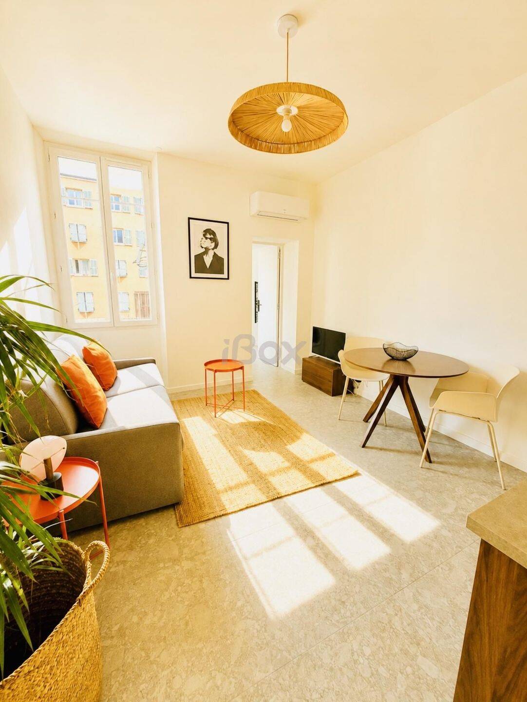 Appartement 1 pièce 24 m² · à Toulon · 24,3 m² · 640 €