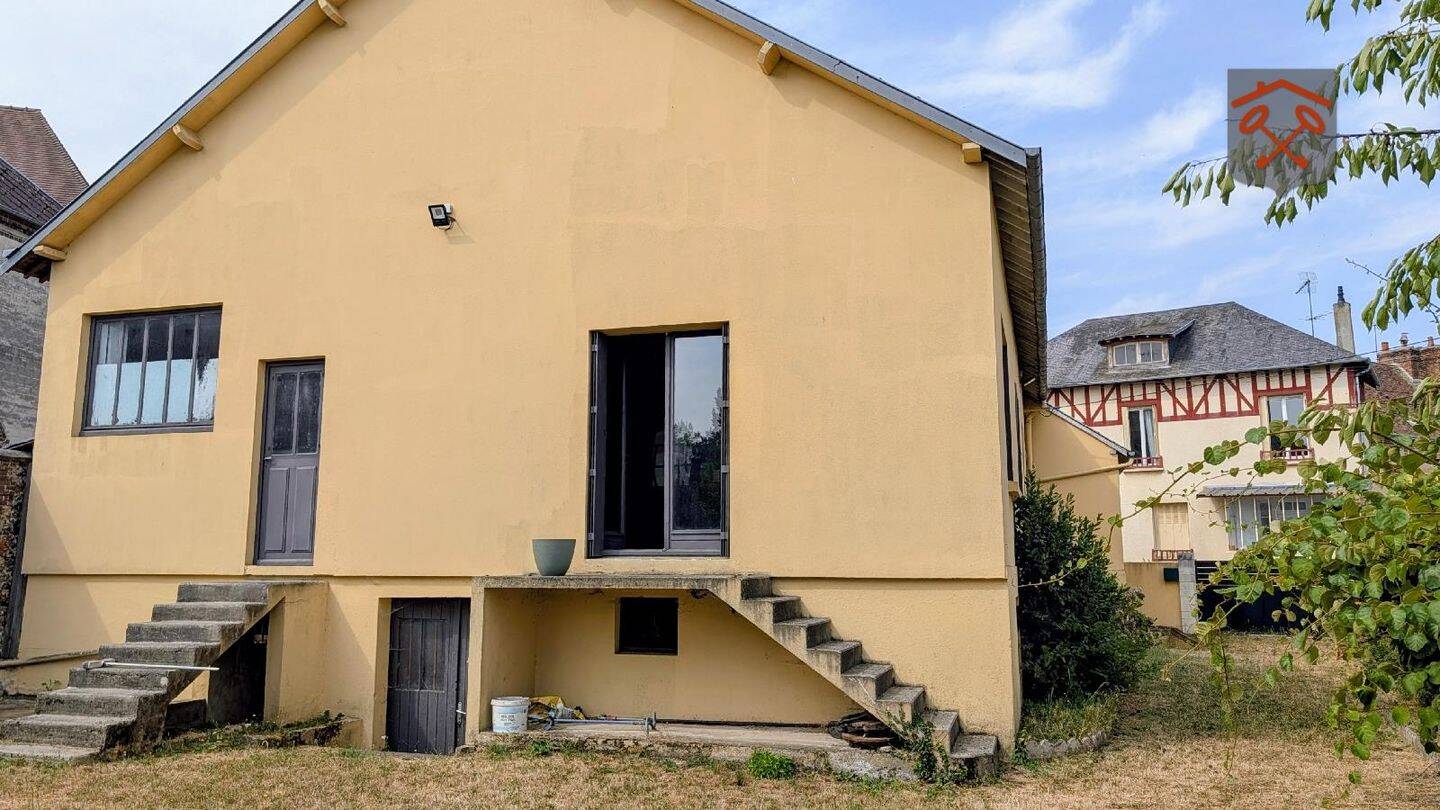 Maison 5 pièces 196 m² · à L'Aigle · 196 m² · 227 000 €